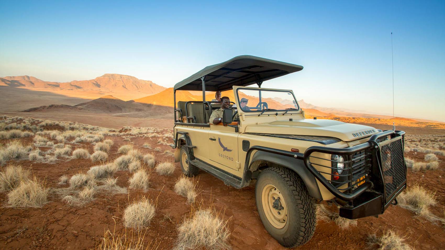 safari desert car